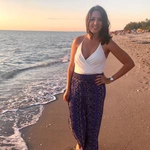 Meet your Posher, Selina